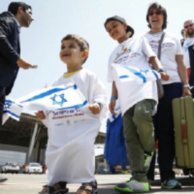 Israel Welcomes 200 French Olim