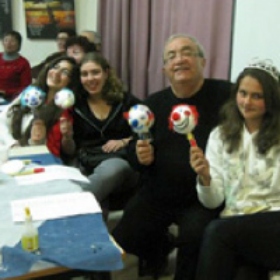 Israeli Holocaust Survivors Find Community at Café Europa Social Clubs