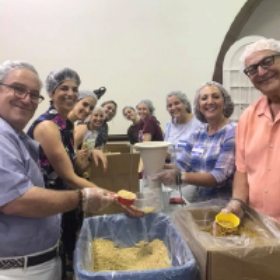  Federation Volunteers Pack 28,000 Meals for People in Need