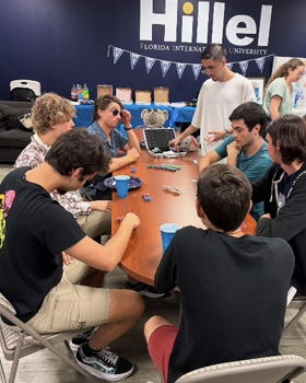 Incoming Freshmen: Connect With Your Campus Hillel