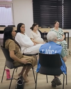 Expectant Israeli Mothers Receive Prenatal Classes and Support