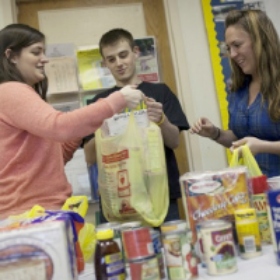 Jewish Families in Need Receive a “Helping Hand” With the Cost of Kosher Food