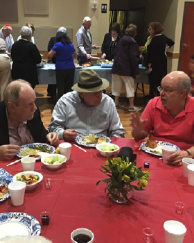 Shabbat Dinner Club Offers Connection for Seniors