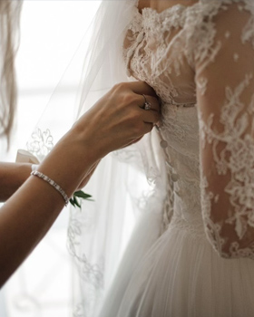 The Kallah Project Helps Brides Find Their Special Dress
